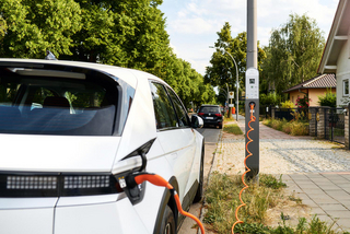 Laternen-Ladestation von ubutricity