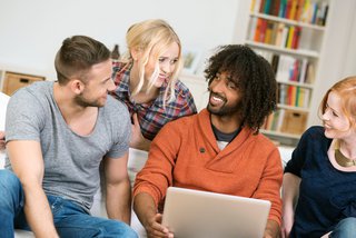 Studenten-WG entscheidet gemeinsam über die Stromversorgung