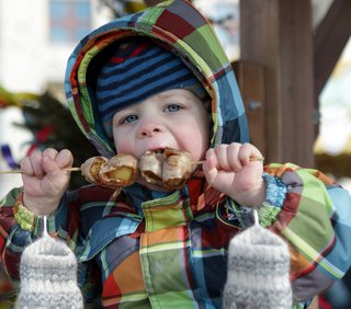 Auch im Winter kann man draußen essen