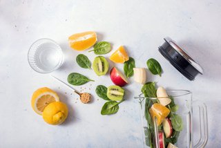 Obstreste für einen leckeren  Smoothie verwerten