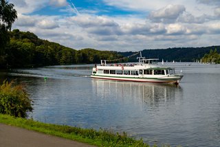 Weisse Flotte auf dem Baldeney See